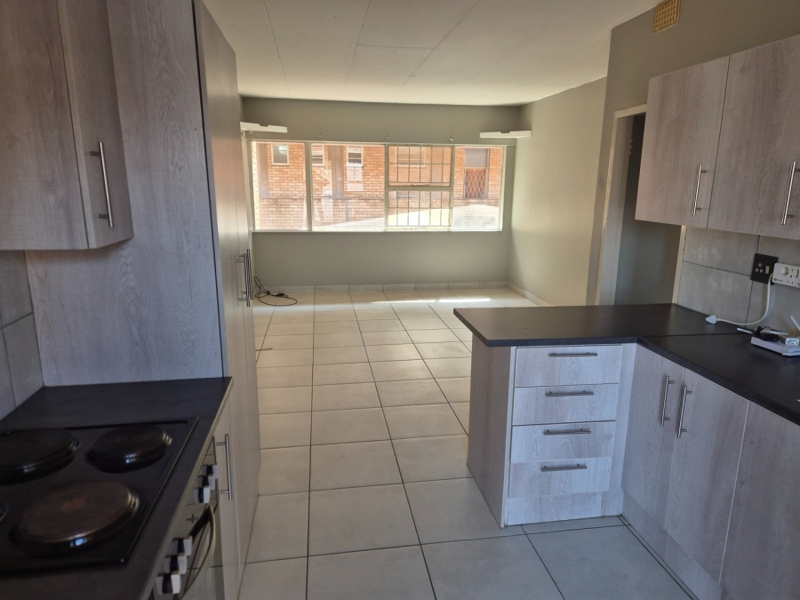 To Let 2 Bedroom Property for Rent in Die Bult North West